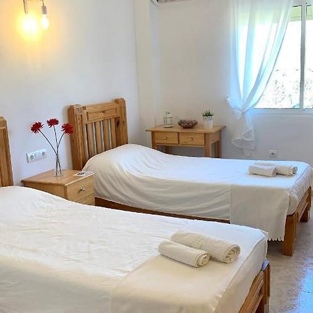 Hostal Sango Sierra De Las Nieves Alozaina Eksteriør billede