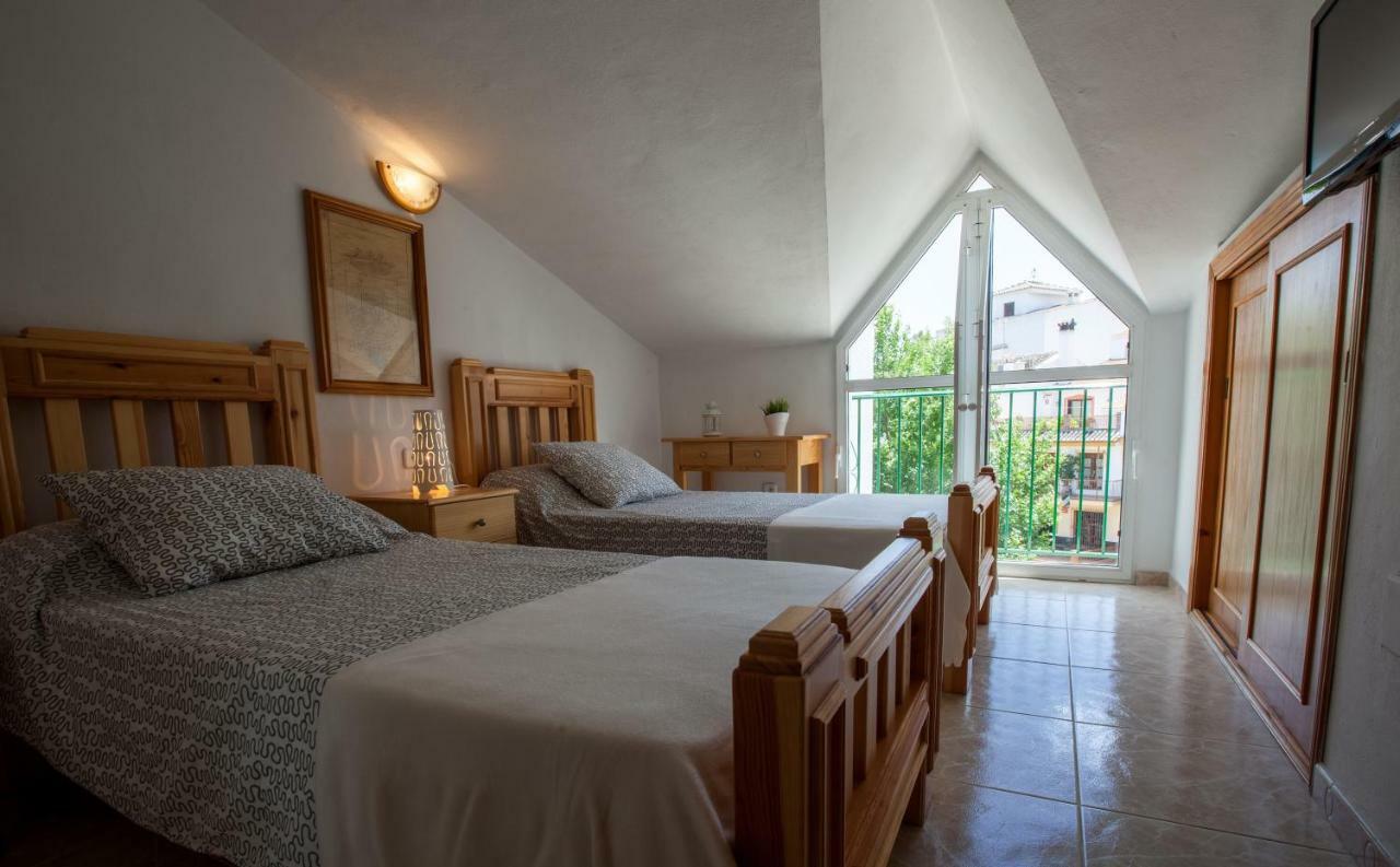 Hostal Sango Sierra De Las Nieves Alozaina Eksteriør billede